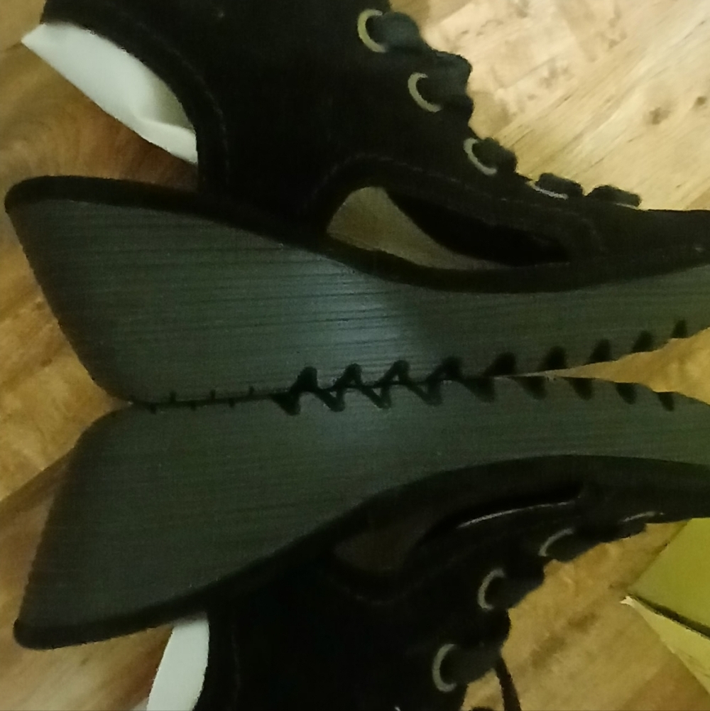 Fly London Suede Wedge Ankle Boots Lace Up Black Comfortable Size 38. NEW W/Box - Picture 2 of 8
